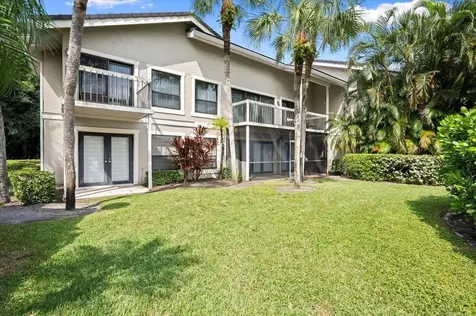 11863 Wimbledon Circle Wellington FL 33414