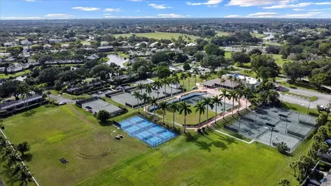 11863 Wimbledon Circle Wellington FL 33414