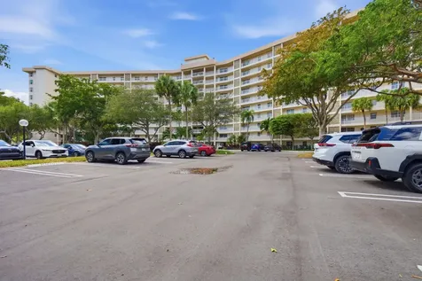 3507 Oaks Way Pompano Beach FL 33069
