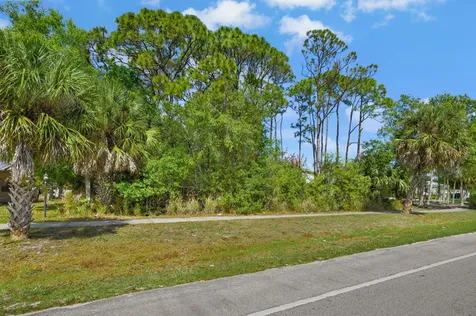 404 E Midway E Road Fort Pierce FL 34982