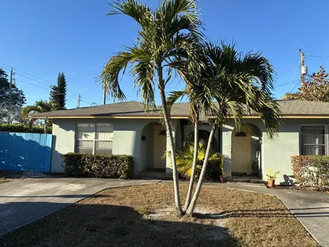 233 W Pine Terrace West Palm Beach FL 33405