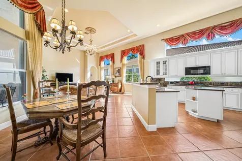 522 Les Jardin Drive Palm Beach Gardens FL 33410