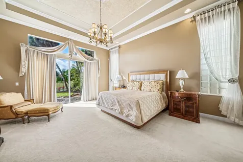 522 Les Jardin Drive Palm Beach Gardens FL 33410