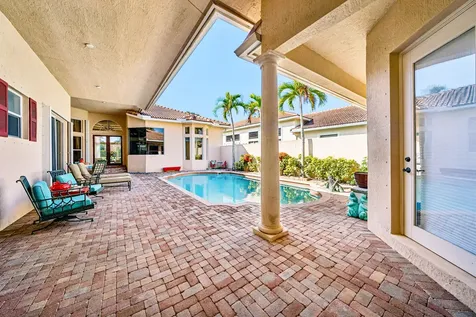 522 Les Jardin Drive Palm Beach Gardens FL 33410