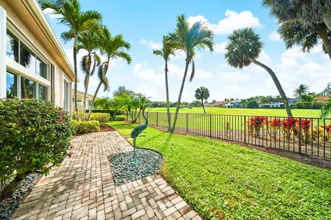 522 Les Jardin Drive Palm Beach Gardens FL 33410