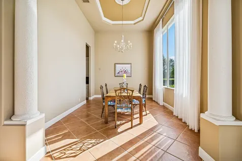 522 Les Jardin Drive Palm Beach Gardens FL 33410
