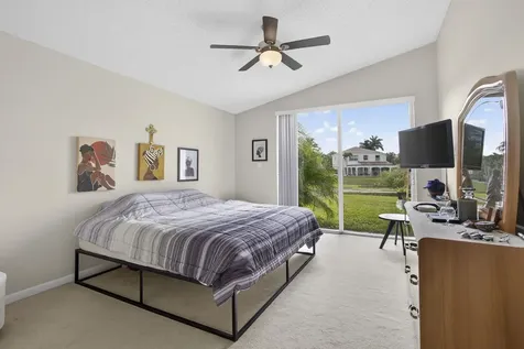 7758 Oak Grove Circle Lake Worth FL 33467