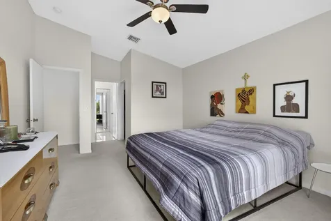 7758 Oak Grove Circle Lake Worth FL 33467