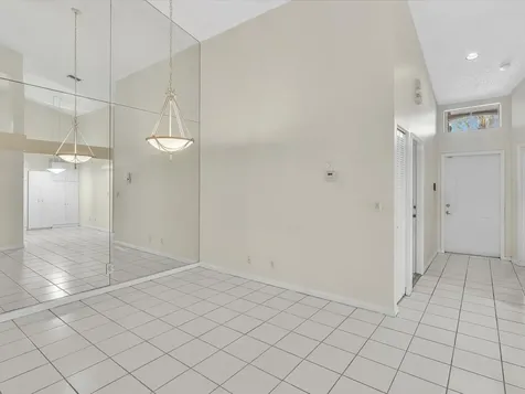 9165 Vineland Court Boca Raton FL 33496