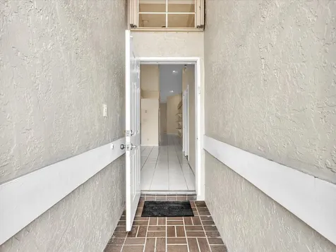 9165 Vineland Court Boca Raton FL 33496