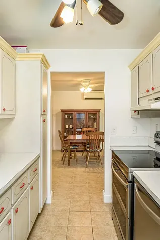 310 Main Boulevard Boynton Beach FL 33435