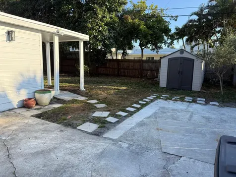 810 Franklin Road West Palm Beach FL 33405