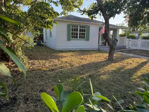 810 Franklin Road West Palm Beach FL 33405