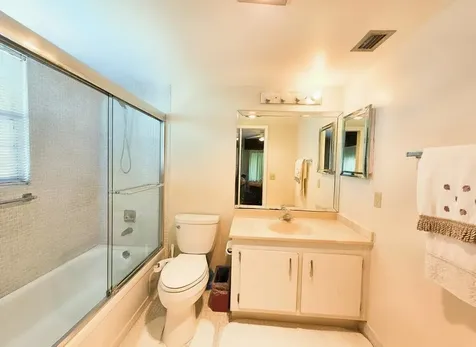 4037 Guildford C Boca Raton FL 33434