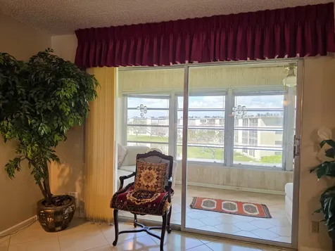 4037 Guildford C Boca Raton FL 33434