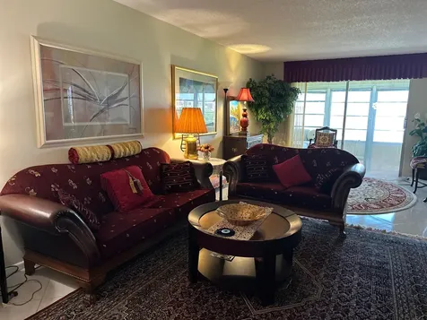 4037 Guildford C Boca Raton FL 33434