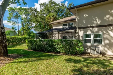 31 Clinton Court Royal Palm Beach FL 33411