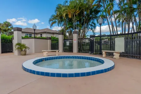 31 Clinton Court Royal Palm Beach FL 33411