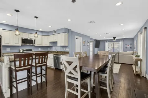 326 Sandtree Drive Palm Beach Gardens FL 33403