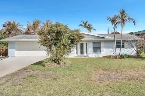 1385 Ne Hilltop Street Jensen Beach FL 34957