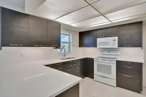 1385 Ne Hilltop Street Jensen Beach FL 34957