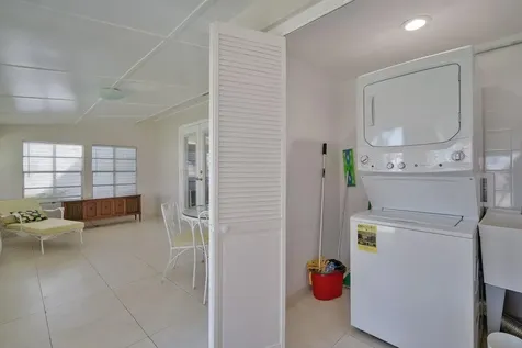 1385 Ne Hilltop Street Jensen Beach FL 34957