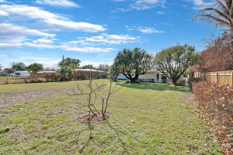 1385 Ne Hilltop Street Jensen Beach FL 34957