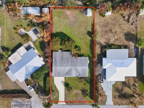 1385 Ne Hilltop Street Jensen Beach FL 34957