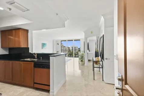 99 Se Mizner Boulevard Boca Raton FL 33432