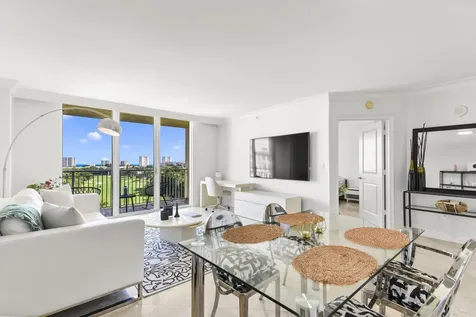 99 Se Mizner Boulevard Boca Raton FL 33432