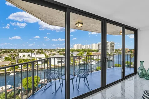 899 Jeffery Street Boca Raton FL 33487