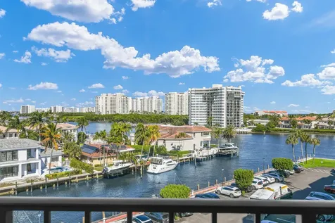 899 Jeffery Street Boca Raton FL 33487