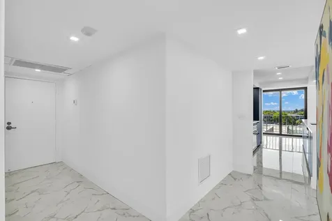 899 Jeffery Street Boca Raton FL 33487