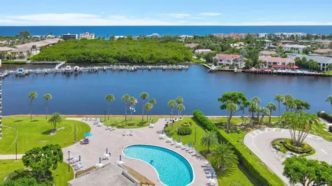 899 Jeffery Street Boca Raton FL 33487