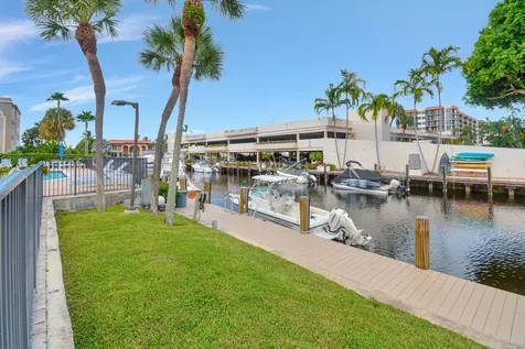 899 Jeffery Street Boca Raton FL 33487