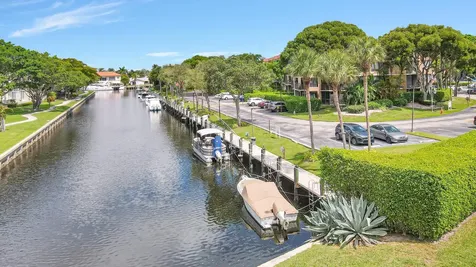 899 Jeffery Street Boca Raton FL 33487