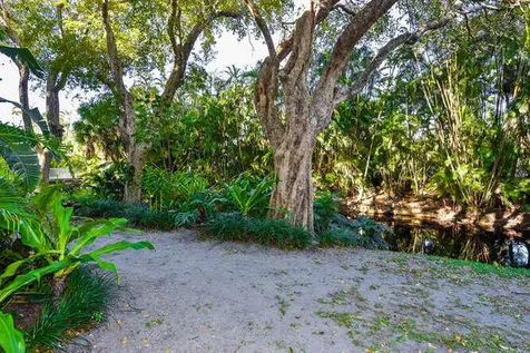 1605 S Us Highway 1 Jupiter FL 33477
