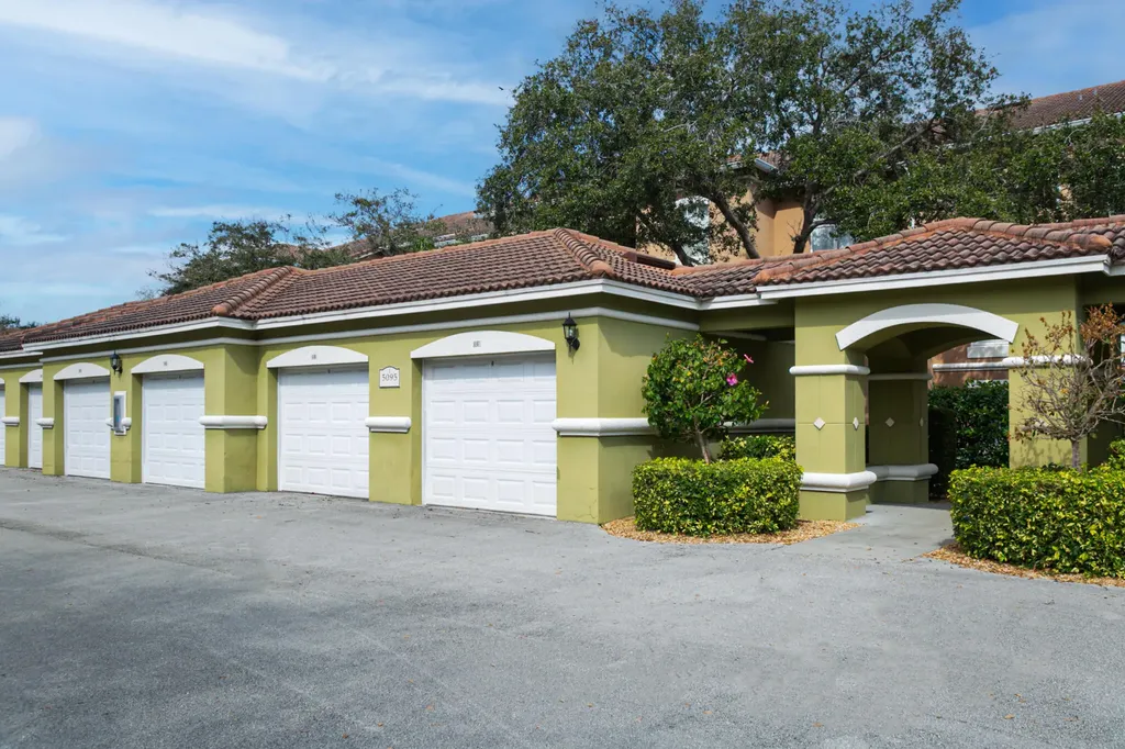 5095 Fairways Circle Vero Beach FL 32967