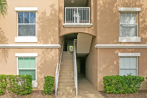 5095 Fairways Circle Vero Beach FL 32967