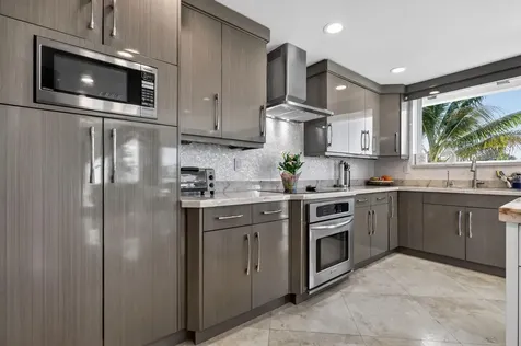2912 S Ocean Boulevard Highland Beach FL 33487