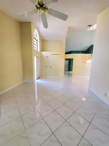 10856 Stafford Circle Boynton Beach FL 33436