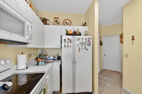 6049 Strawberry Lakes Circle Lake Worth FL 33463