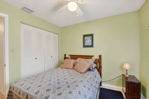 6049 Strawberry Lakes Circle Lake Worth FL 33463