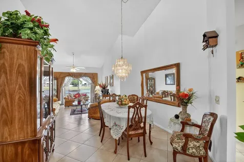 6049 Strawberry Lakes Circle Lake Worth FL 33463