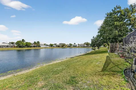 6049 Strawberry Lakes Circle Lake Worth FL 33463