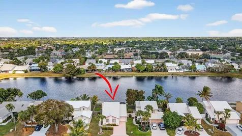 6049 Strawberry Lakes Circle Lake Worth FL 33463