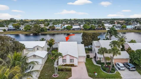 6049 Strawberry Lakes Circle Lake Worth FL 33463