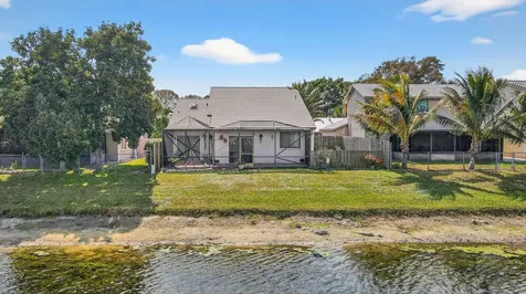 6049 Strawberry Lakes Circle Lake Worth FL 33463