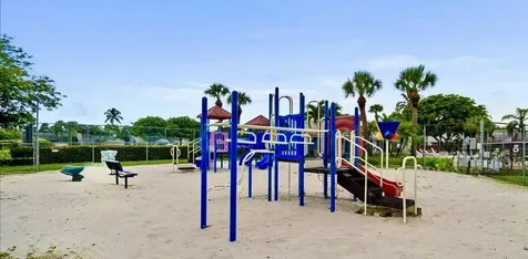 6049 Strawberry Lakes Circle Lake Worth FL 33463