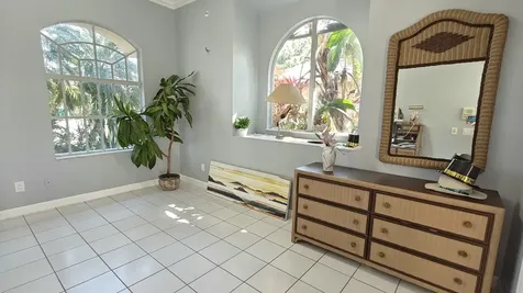 588 Sw Saint Johns Bay Port Saint Lucie FL 34986